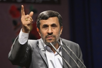 حداد گفت، خدا احمدي ن‍ژاد را خلق كرد، بعد پشيمان شد