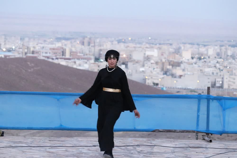 داستان‌هایِ سرزمین مردمانِ خردمند در بام سمنان شنیده شد
