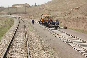 تحول در حملونقل صنعتی زنجان با اتصال شهرک اشراق به شبکه ریلی تحول در حملونقل صنعتی زنجان با اتصال شهرک اشراق به شبکه ریلی