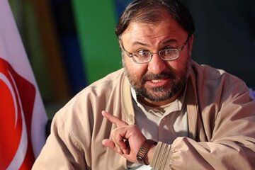 حمله تند فعال اصولگرا به کنسرت شجریان پیش از لغو/ تجمعاتی برای باج گیری از مردم انقلابی و رهبری است/ مانور برهنگی و یادآور تجمعات هواداران بنی صدر است حمله تند فعال اصولگرا به کنسرت شجریان پیش از لغو/ تجمعاتی برای باج گیری از مردم انقلابی و رهبری است/ مانور برهنگی و یادآور تجمعات هواداران بنی صدر است